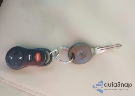 2001 Chrysler Sebring Limited из США, поврежденный, VIN 1C3EL65U51N562612